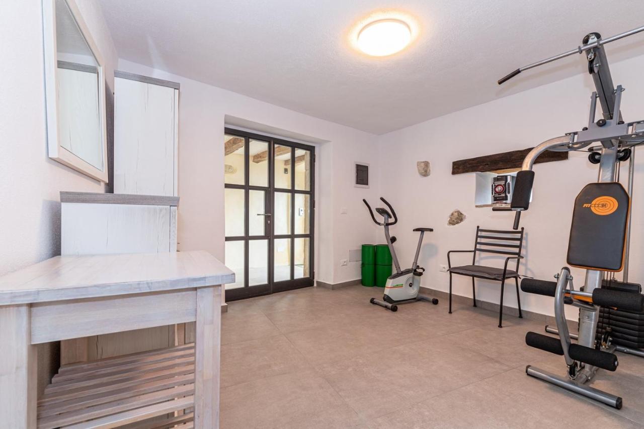 Casa Amelia In Pićan Zewnętrze zdjęcie