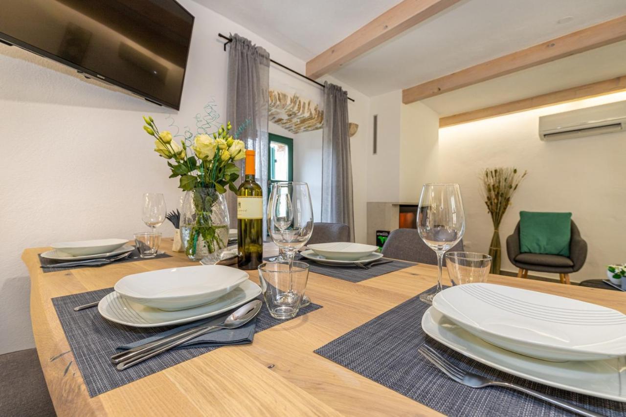 Casa Amelia In Pićan Zewnętrze zdjęcie