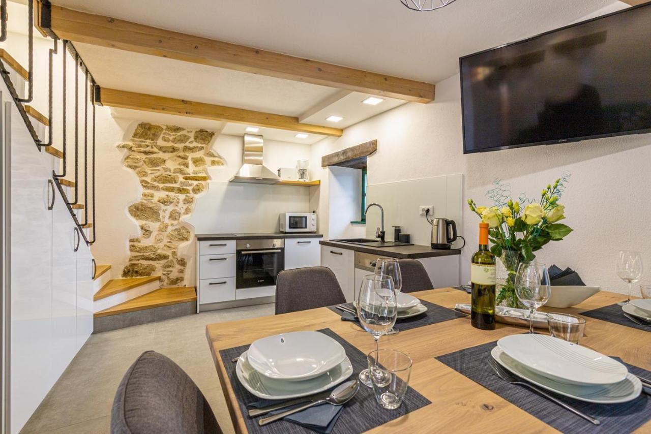 Casa Amelia In Pićan Zewnętrze zdjęcie