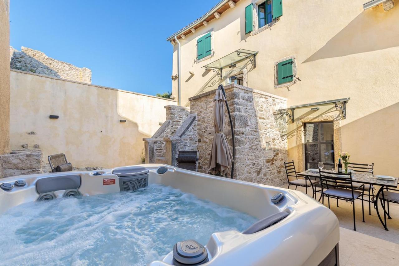 Casa Amelia In Pićan Zewnętrze zdjęcie