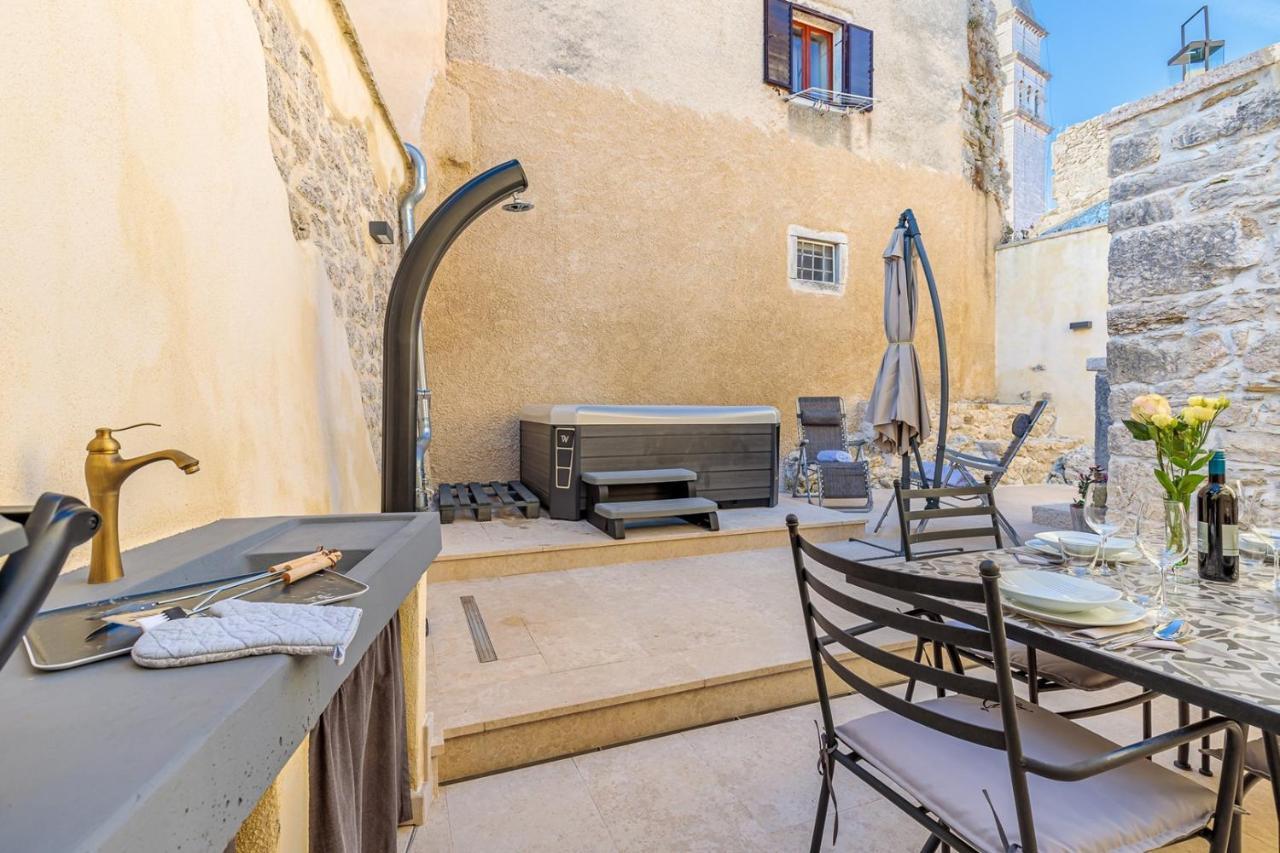 Casa Amelia In Pićan Zewnętrze zdjęcie